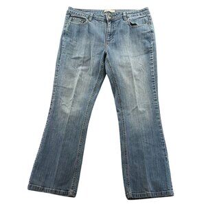 Lee Riders Women's Jeans Size 12P Blue Denim Classic Bootcut Leg Mid Rise Casual